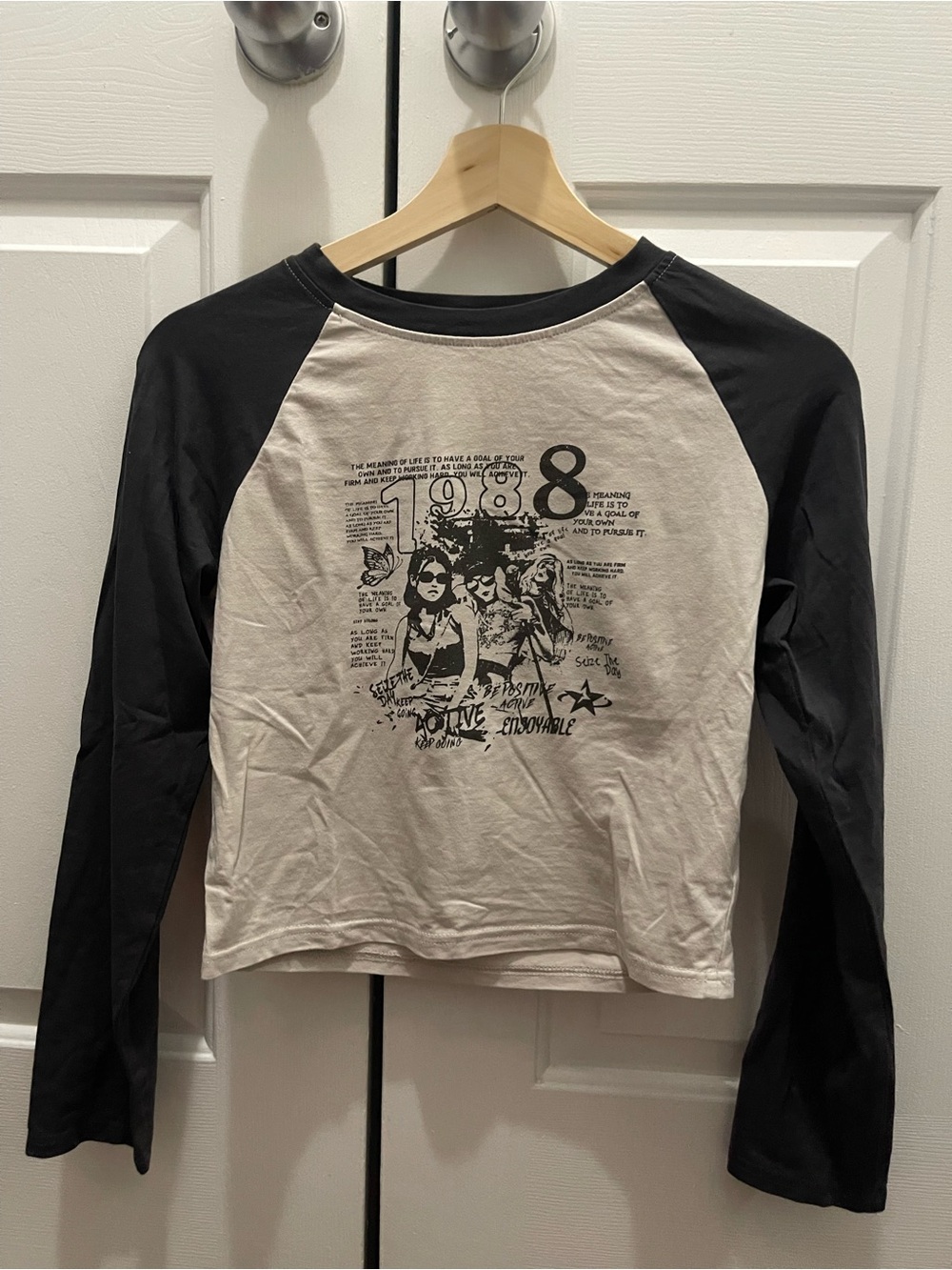 SHEIN Black and White 1988 Graphic Raglan Long Sleeve Tee